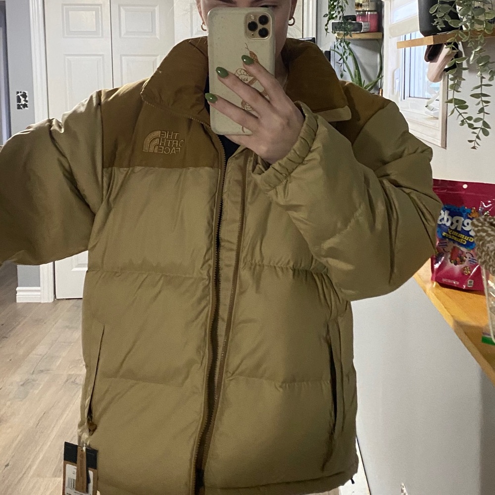 Nuptuse Northface jacket